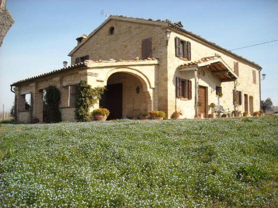 Cascinale La Mimosa Bed & Breakfast Cupramontana ภายนอก รูปภาพ