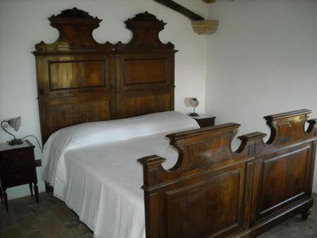 Cascinale La Mimosa Bed & Breakfast Cupramontana ภายนอก รูปภาพ